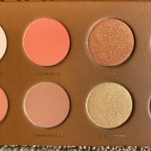 ZOEVA Caramel Melange 10 Colors Eyeshadow Palette - Picture 6 of 9